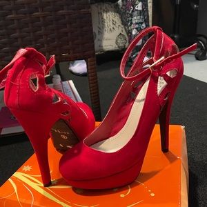 Rouge High Heels